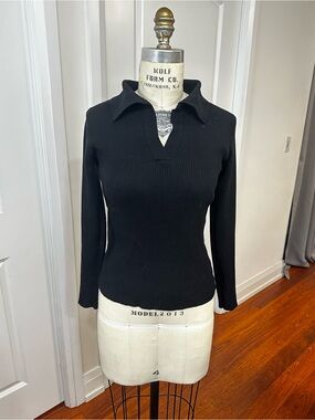 Black Ribbed Long-Sleeve Collared Knit Tee